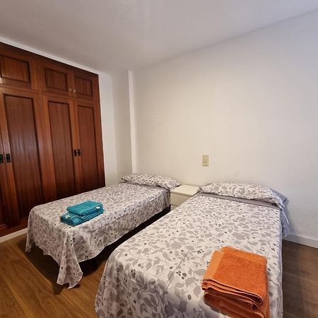 Apartamento En Alquiler Parque 8, Playa De Gandia Eksteriør billede